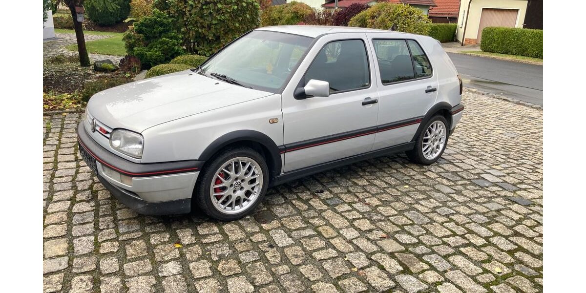 VW Golf 187.000 km 15.900 &euro; Weiden 92637