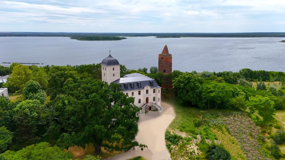 Wohnen im Schloss Pouch - pure Eleganz auf rund 124 m² direkt am großen Goitzsche-See 2 zimmer