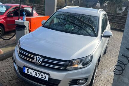 VW Tiguan 202.300 km 11.800 &euro; Düsseldorf 40599