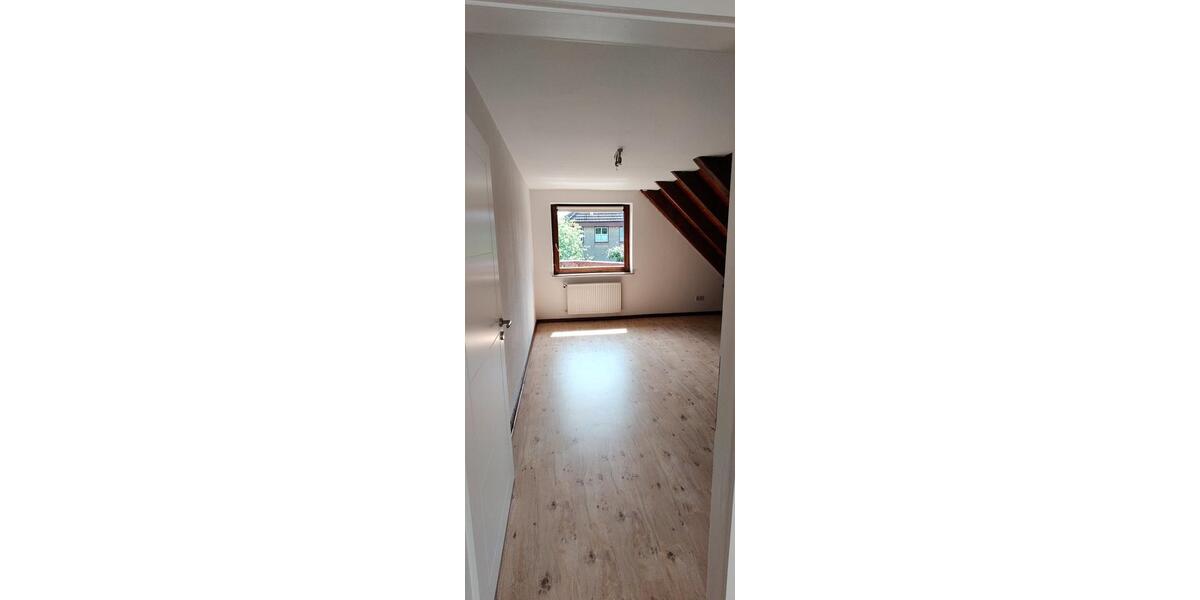 Etagenwohnung Altenholz - 4 Zimmer, 123 m&sup2;, 1.250&euro; | Angebot:26267731