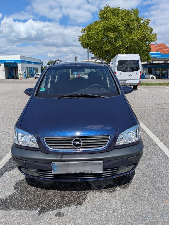 Opel Zafira 61.254 km 2.999 € München 81547