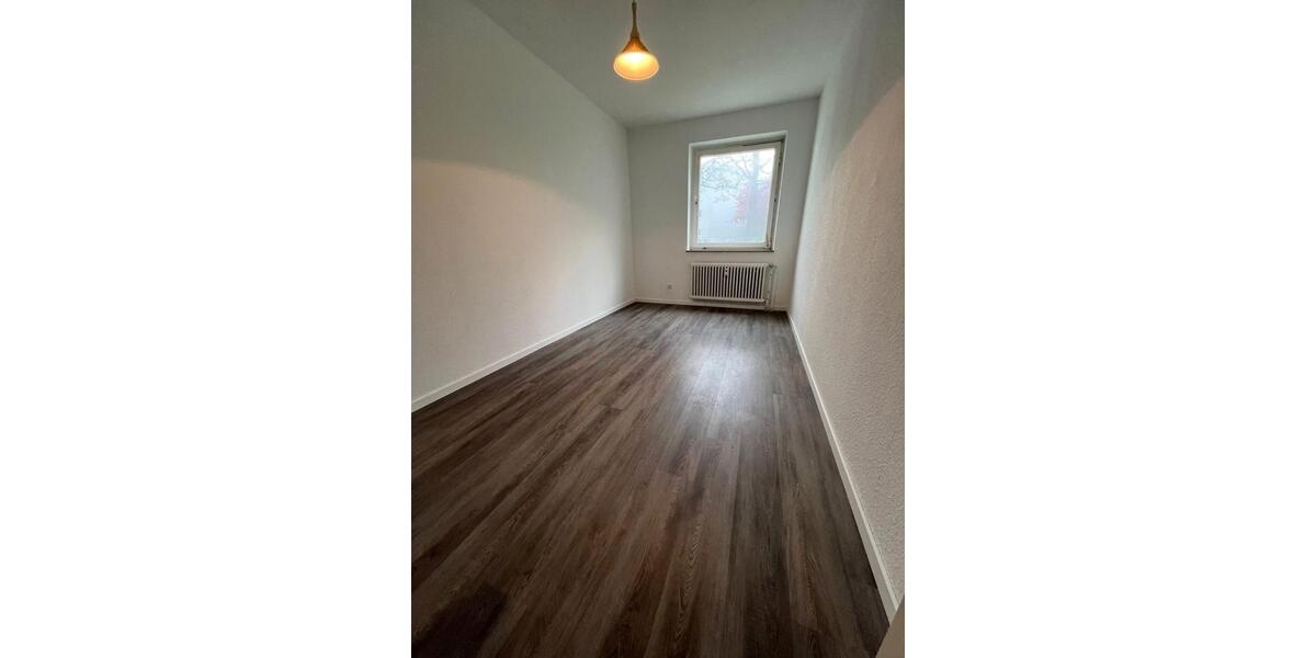 Erdgeschoßwohnung Laatzen - 3 Zimmer, 74 m&sup2;, 170.000&euro; | Angebot:26844297