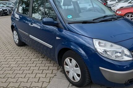 Renault Scenic 200.000 km 2.250 &euro; München 81825