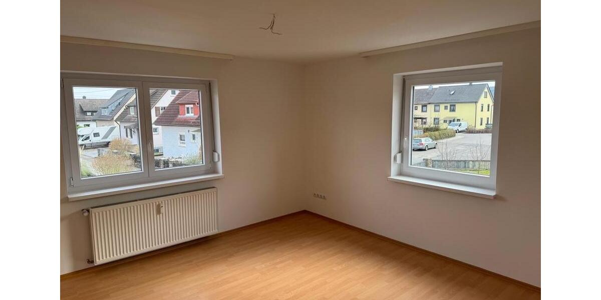 Einfamilienhaus Möckmühl - 9 Zimmer, 200 m&sup2;, 580.000&euro; | Angebot:27048818