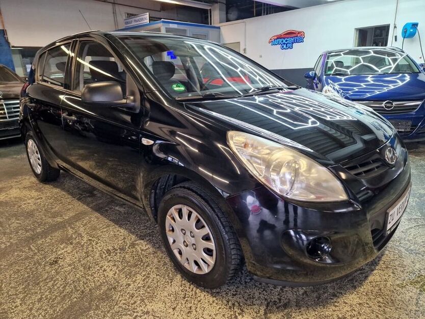 i20