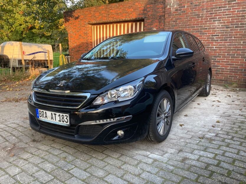 Peugeot 308 146.804 km 7.350 € Bockhorn 26345