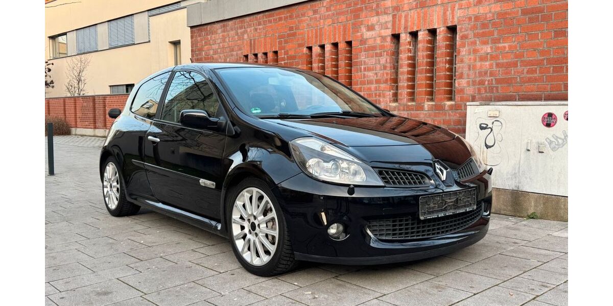 Renault Clio 219.628 km 8.499 &euro; Nürnberg 90461