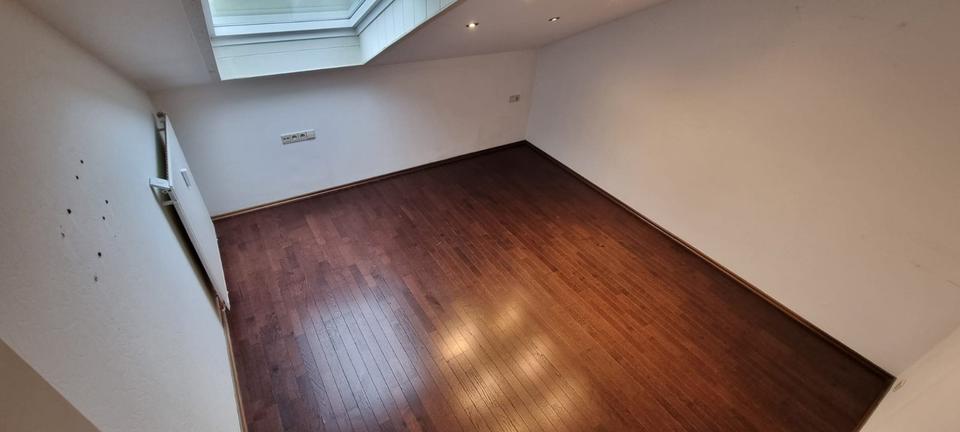 Dachgeschoßwohnung Neckarsulm - 3.5 Zimmer, 76 m&sup2;, 272.000&euro; | Angebot:21689034