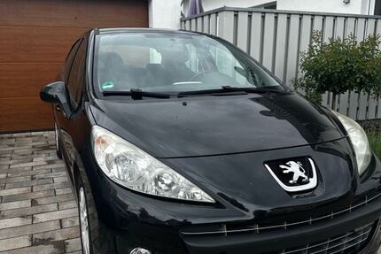 Peugeot 207 124.657 km 2.999 &euro; Wyhl am Kaiserstuhl 79369