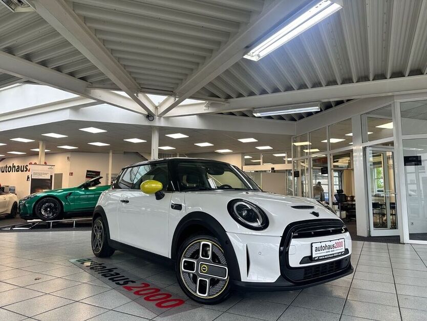 Cooper SE