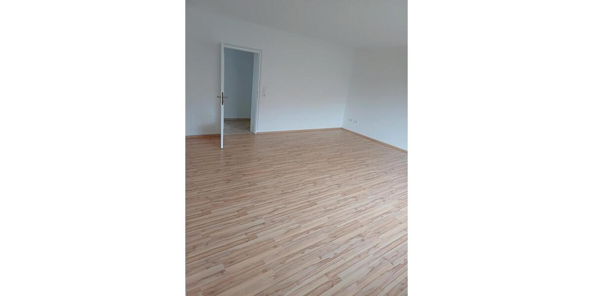 Etagenwohnung Nienburg (Weser) - 4 Zimmer, 88 m&sup2;, 930&euro; | Angebot:25588607