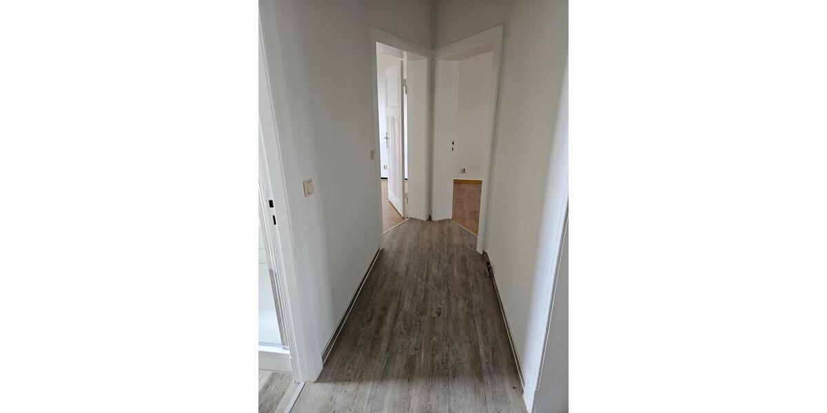 Erdgeschoßwohnung Wesenberg - 2.5 Zimmer, 84 m&sup2;, 690&euro; | Angebot:26184647