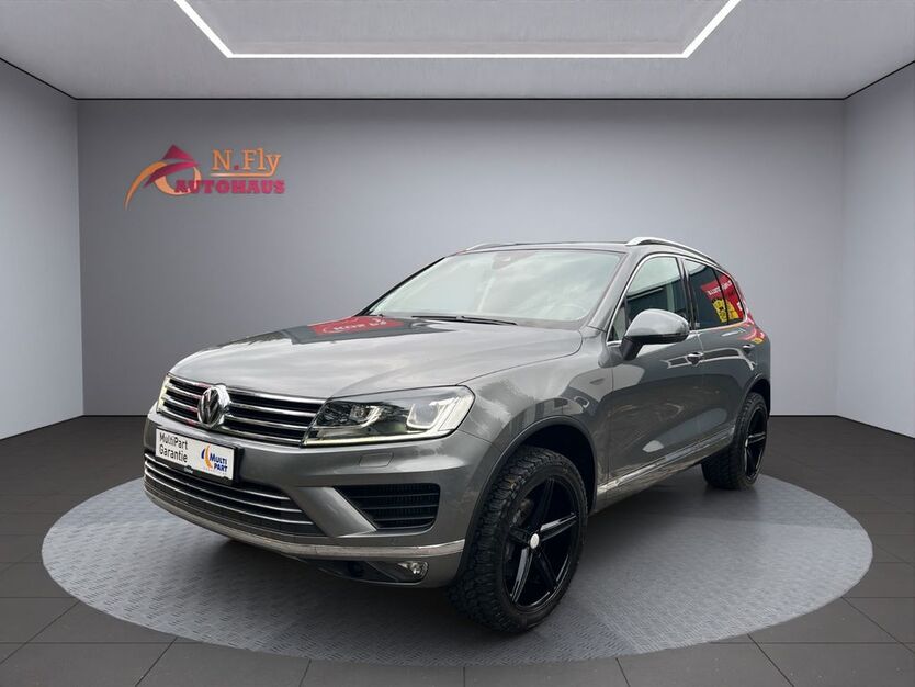 VW Touareg 141.697 km 25.950 € Hamburg - 1 Min. vom Hamburg Airport 22415