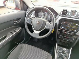 Suzuki Vitara 1,4 BOOST COMFORT 34.555 km 16.960 &euro; Höhenkirchen-Siegertsbrun 85635