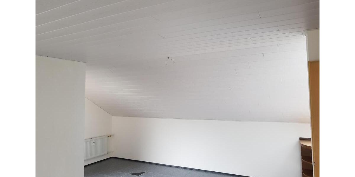 Dachgeschoßwohnung Walldürn - 3.5 Zimmer, 75 m&sup2;, 170.000&euro; | Angebot:27072498