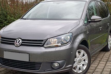 VW Touran 186.650 km 8.500 &euro; Oestrich-Winkel 65375