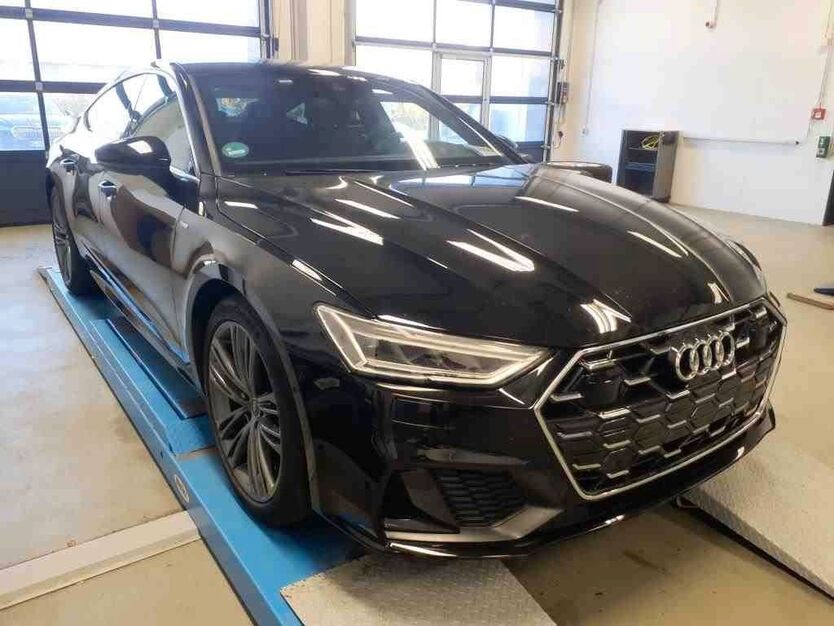 Audi A7 31.000 km 51.970 € Helmstedt 38350