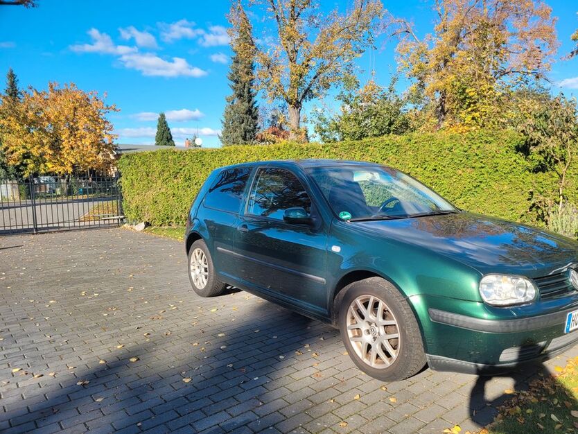 VW Golf 229.724 km 1.399 € Priort 14641