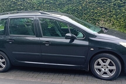 Peugeot 307 204.000 km 1.600 € Bonn 53111