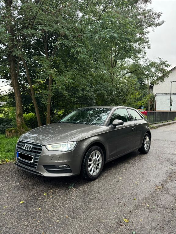 Audi A3 112.525 km 9.600 € Sasbach 77880