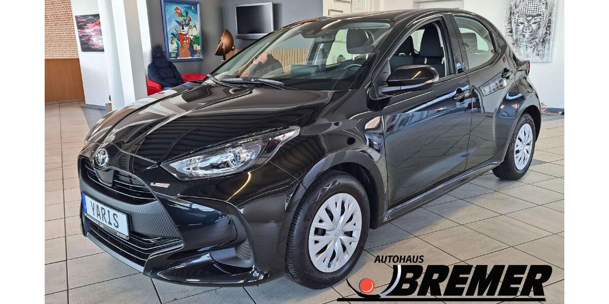 Toyota Yaris 15.100 km 16.451 &euro; Celle 29227