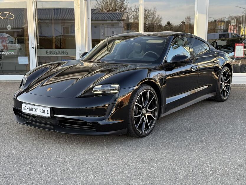 Porsche Taycan 11.790 km 74.490 € Trossingen 78647