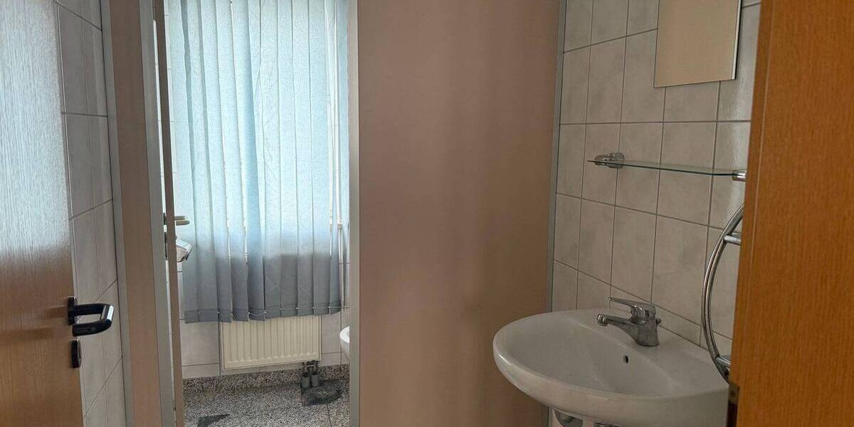Gewerbeobjekt Limburg - 4 Zimmer, 120 m&sup2;, 850&euro; | Angebot:25815292