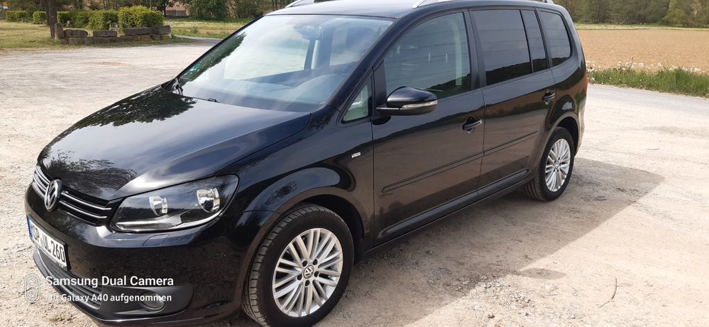 VW Touran 191.000 km 9.500 &euro; Eußenheim 97776