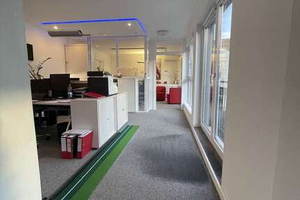 Büro in Baden-Baden 510.000 € 272.53 m²