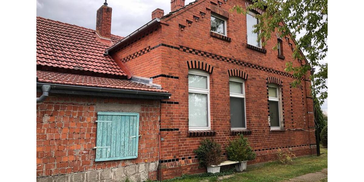 Einfamilienhaus Tangermünde - 6 Zimmer, 150 m&sup2;, 125.000&euro; | Angebot:26660105