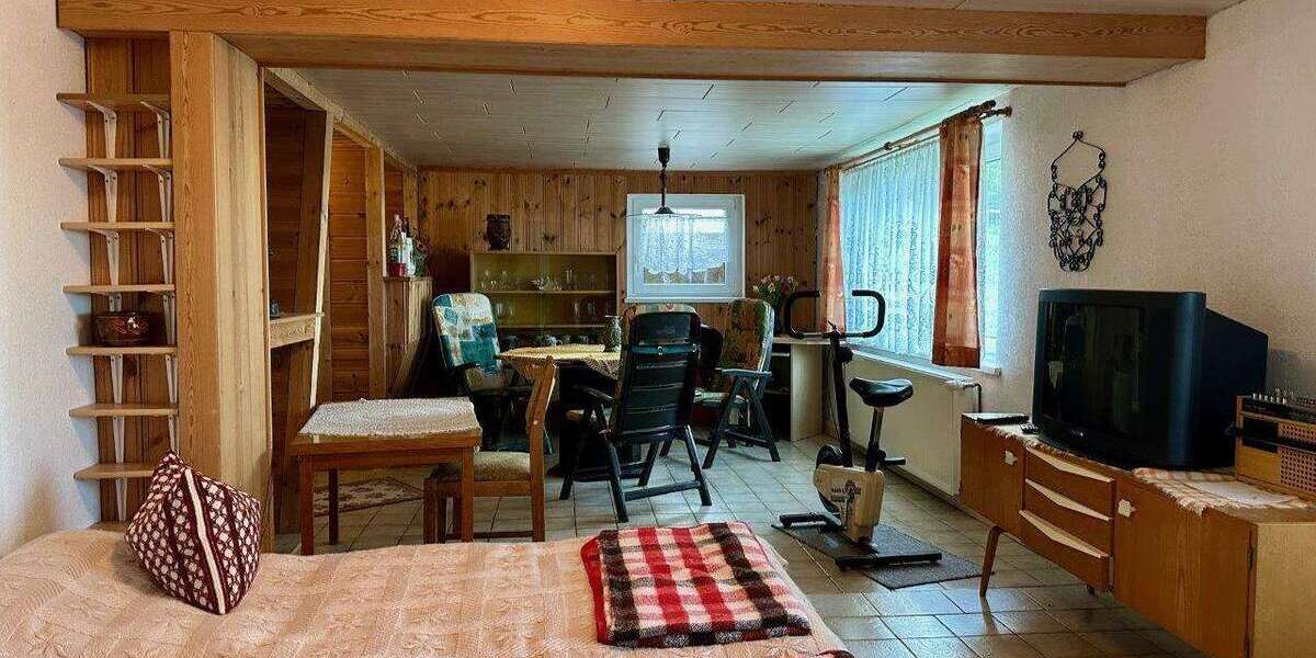 Bungalow - EinZweifamilienhaus mit Wintergarten und tollem Ausblick - Einfamilienhaus Unterwellenborn | Angebot:25809411