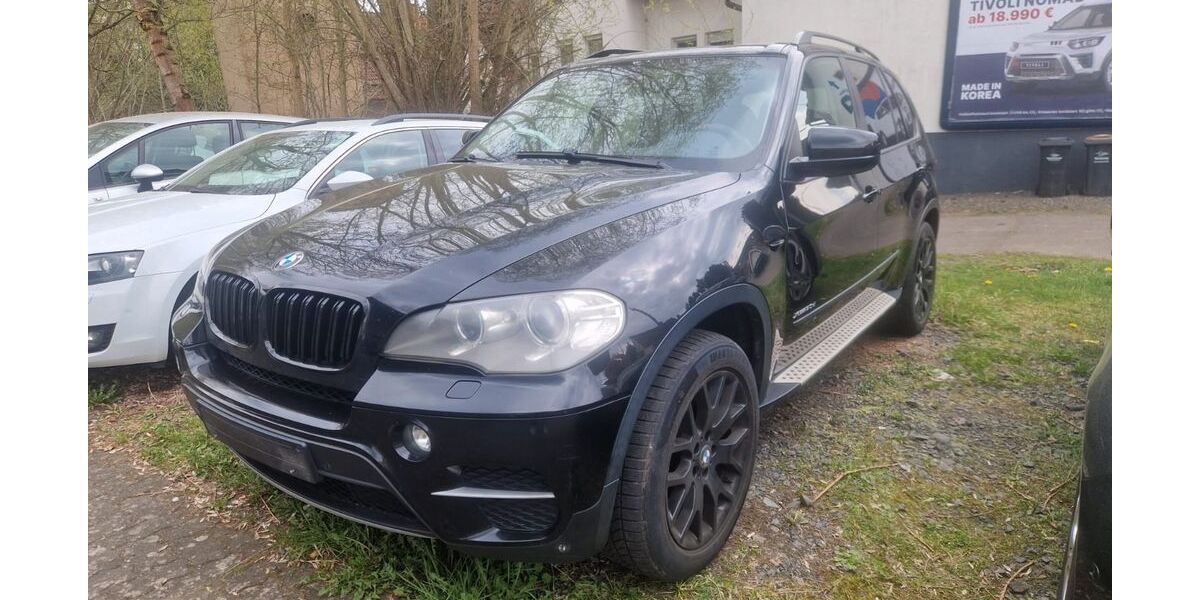 BMW X5 330.000 km 7.900 &euro; Gedern 63688