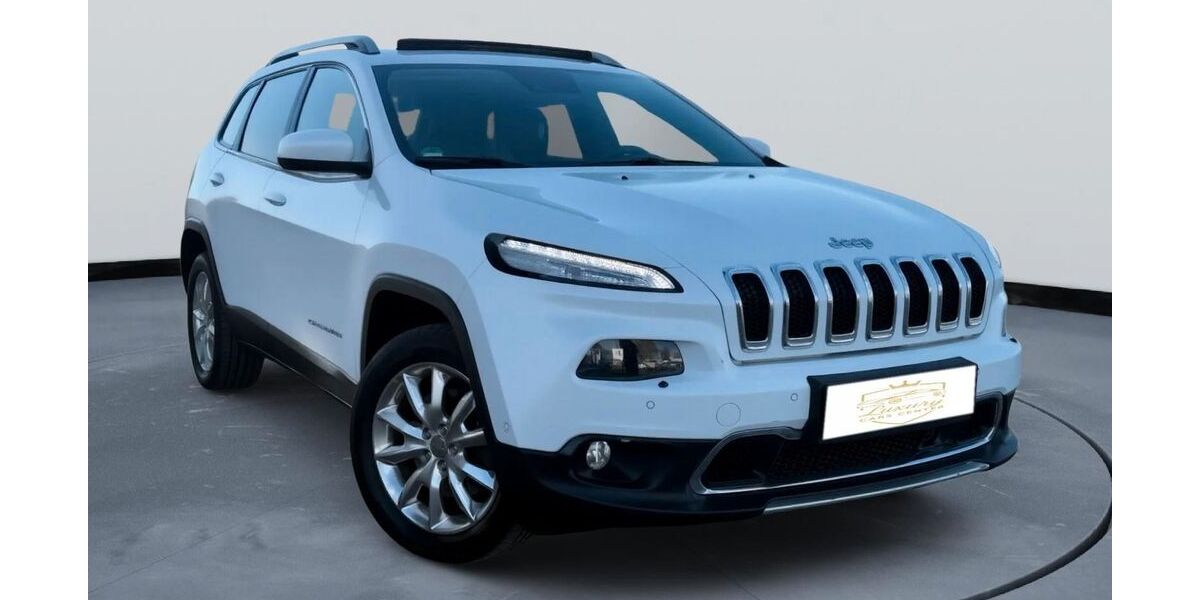 Jeep Cherokee 118.637 km 11.450 &euro; Berlin 12277