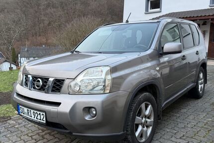 Nissan X-Trail 294.258 km 5.850 &euro; Windeck 51570