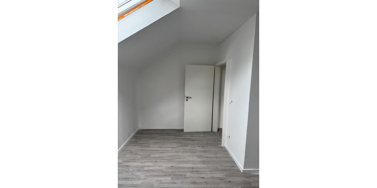 Reihenhaus Viersen Sittard - 5 Zimmer, 148 m&sup2;, 1.700&euro; | Angebot:26547236