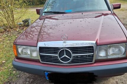 Mercedes-Benz 190 231.900 km 4.900 &euro; Lentföhrden 24632