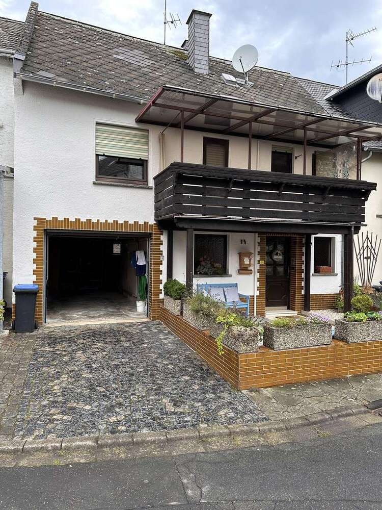 Haus zum Mieten in Kollig 850 € 90 m²