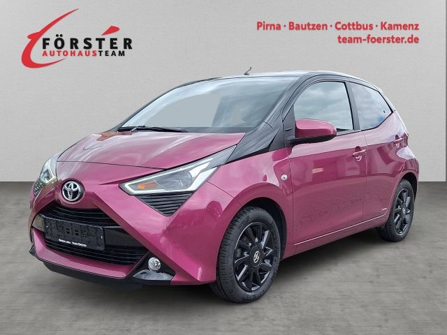 Aygo (X)