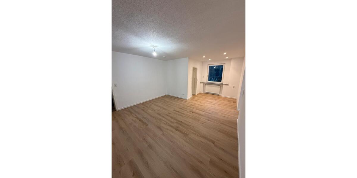 Dachgeschoßwohnung Lahnstein - 3 Zimmer, 65 m&sup2;, 600&euro; | Angebot:25965350