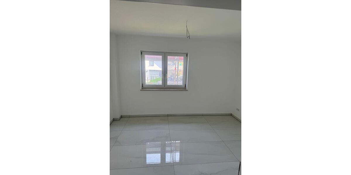 Erdgeschoßwohnung Reichelsheim (Odenwald) - 5 Zimmer, 121 m&sup2;, 1.200&euro; | Angebot:26592084