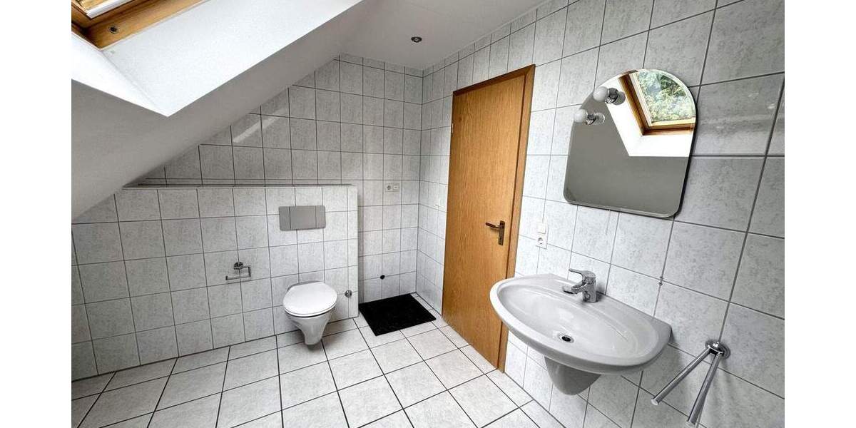 Mehrfamilienhaus, Wohnhaus Leverkusen Quettingen - 6 Zimmer, 191 m&sup2;, 599.000&euro; | Angebot:25844867