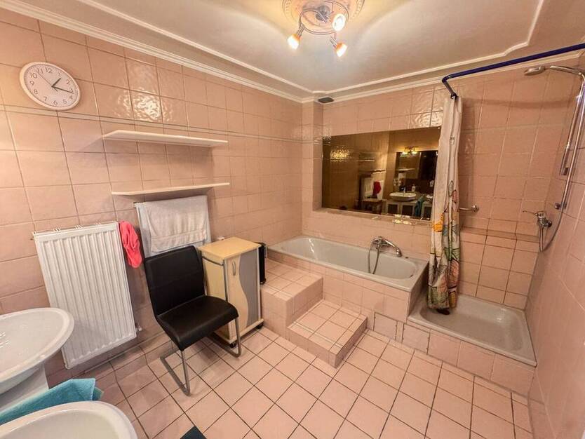 Familienfreundliches Reihenmittelhaus mit Tiefgarage und Garten in ruhiger Lage von Scherpenseel