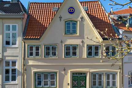 Haus Glückstadt - 6 Zimmer, 249 m&sup2;, 635.000&euro; | Angebot:26384364