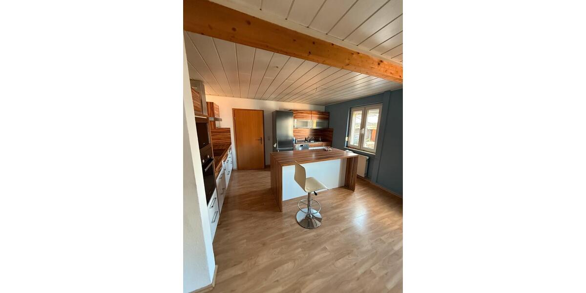 Charmante Doppelhaushälte mit viel Platz und Potenzial 6 zimmer