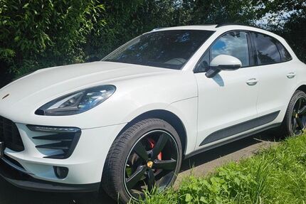 Porsche Macan 128.000 km 39.800 € Blomberg 32835