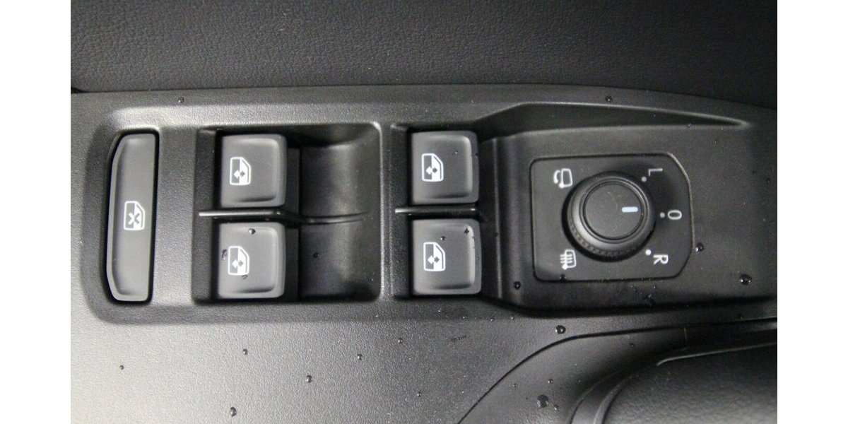 Cupra Leon Sportstourer e-HYBRID 6-DSG NAVI+LED+KAMERA 21.936 km 28.900 &euro; Hagenow 19230