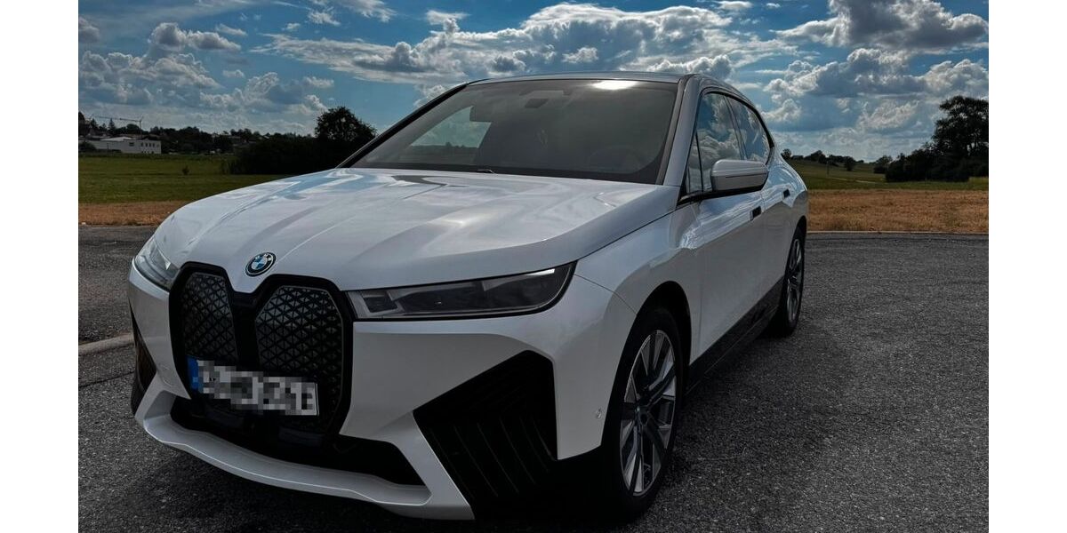 BMW iX 34.000 km 50.800 &euro; Baden Württemberg -Crailsheim 74564