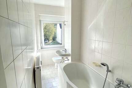 Wohnung Bitterfeld Bitterfeld - 1 Zimmer, 38 m&sup2;, 321&euro; | Angebot:27722037