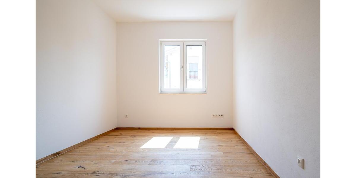 Doppelhaushälfte Aufhausen - 4 Zimmer, 135 m&sup2;, 1.350&euro; | Angebot:25229016