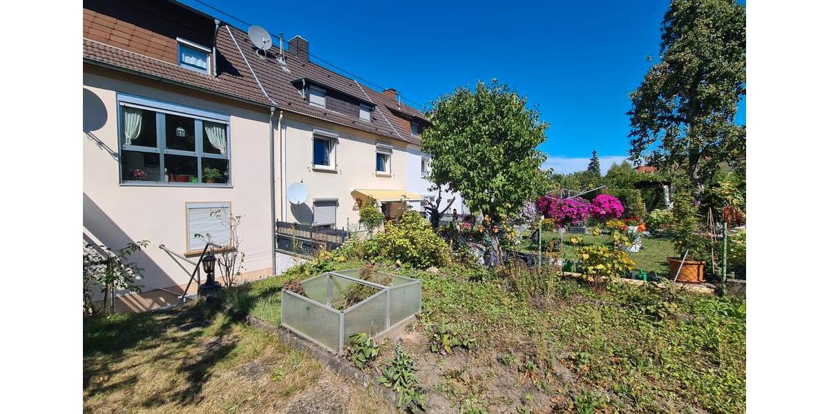 Reihenhaus Neunkirchen - 165.000&euro; | Angebot:27150748